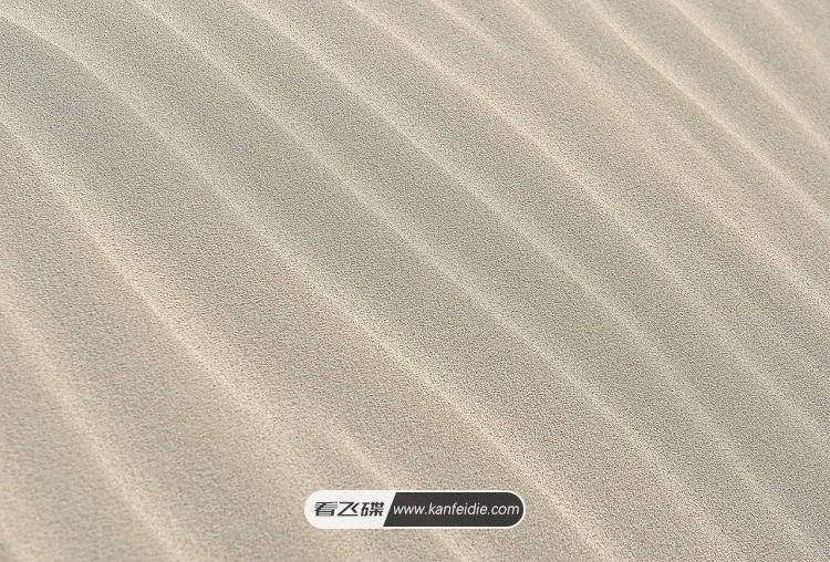 沙漠里的沙子背景素材免费下载